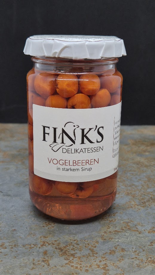 Vogelbeeren in starkem Sirup